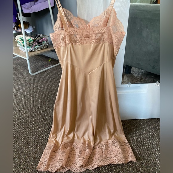 vintage pink slip dress 💘 - Picture 2 of 2